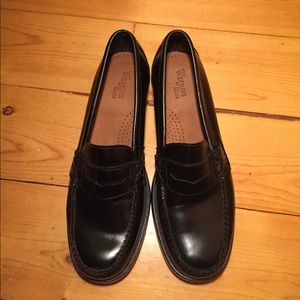 BRAND NEW Women's Bass Learher Weejuns